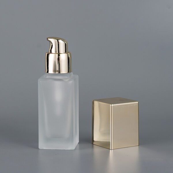 BB cream bottle (1)