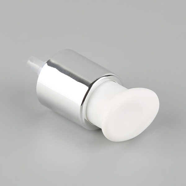0.5cc lotion dispenser pump with gold collar r p17 副本