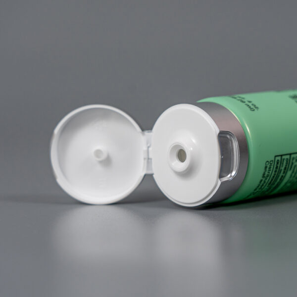 cosmetic tube for anti-age serum (6)
