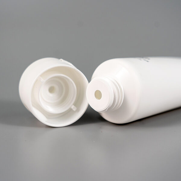 100ml White Tube For Cleanser (3)